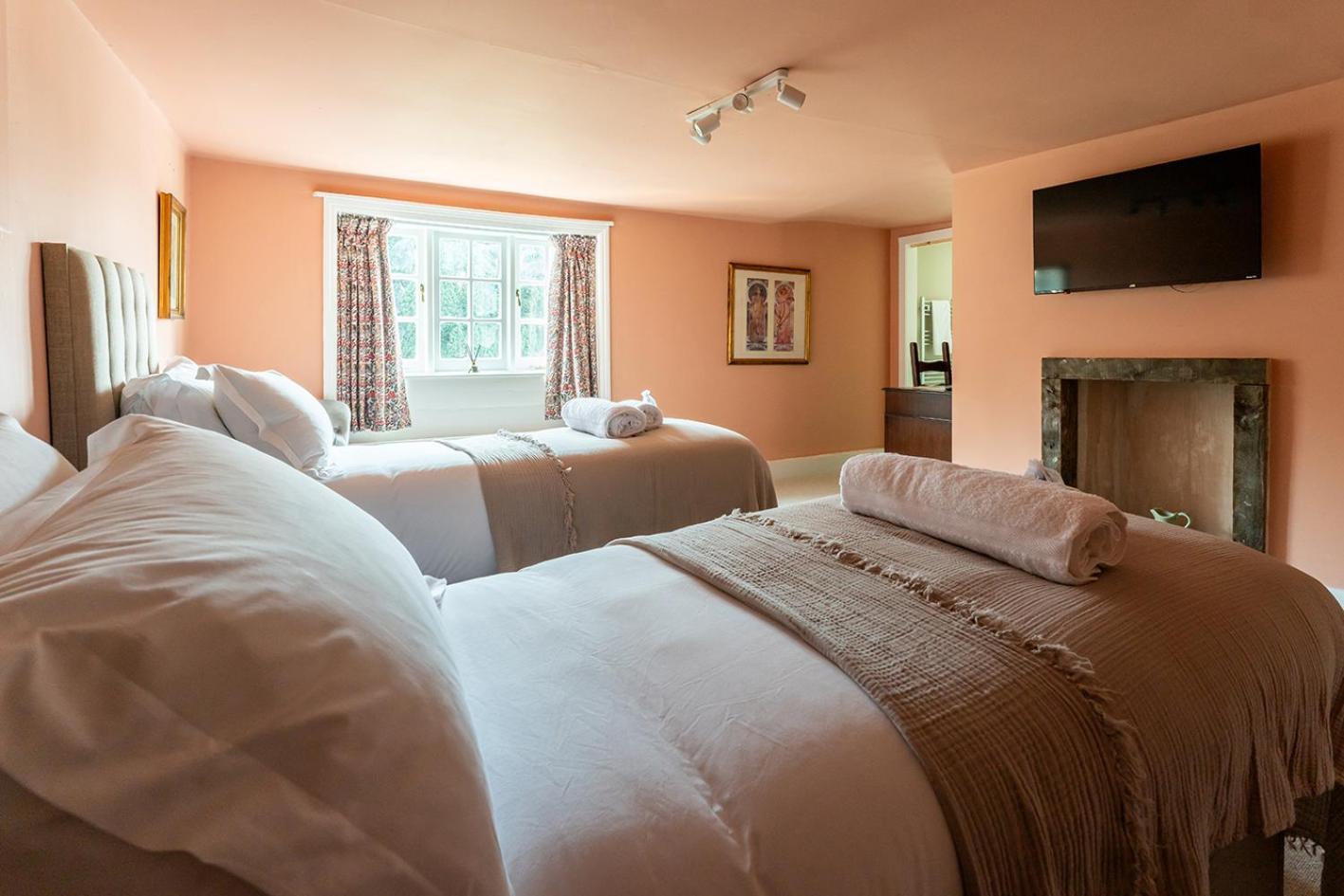 The White Horse, Rogate Hotel ปีเตอร์สฟิลด์ ภายนอก รูปภาพ